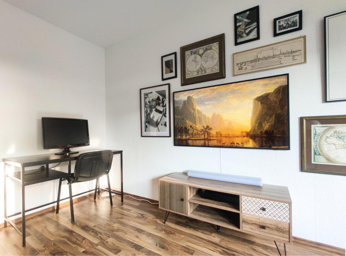 Inikama: Designer Apartment Im Gruenen - Netflix Rosengarten  Ngoại thất bức ảnh